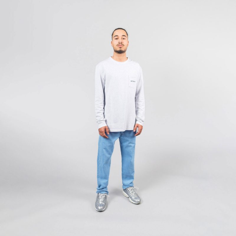 metralha-worldwide-long-sleeve-grey-e-commerce-online-store-front-view-aw20